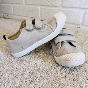 Cat & Jack girls velcro shoes white shell toe